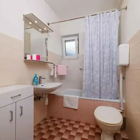 Appartamento In 53941 *