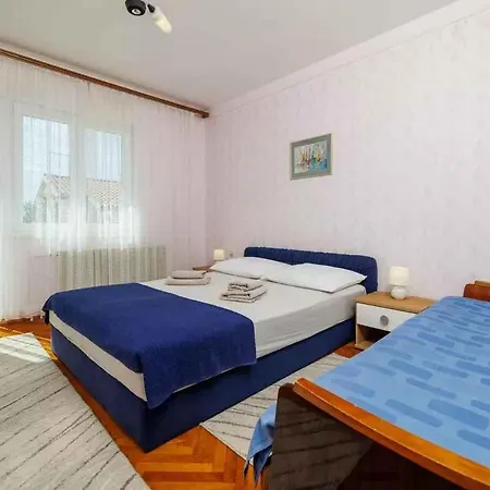 In 53941 شقة دْغاماي