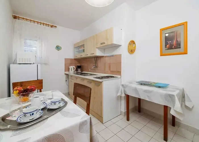 Apartman In 53941 Dramalj