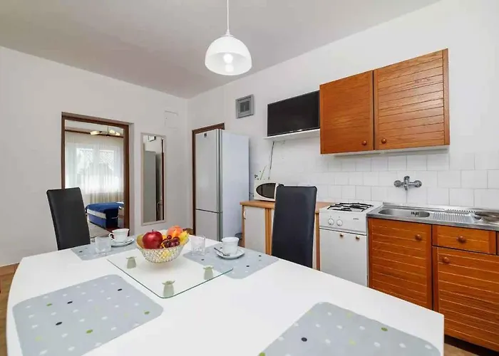Apartman In 53941 Dramalj